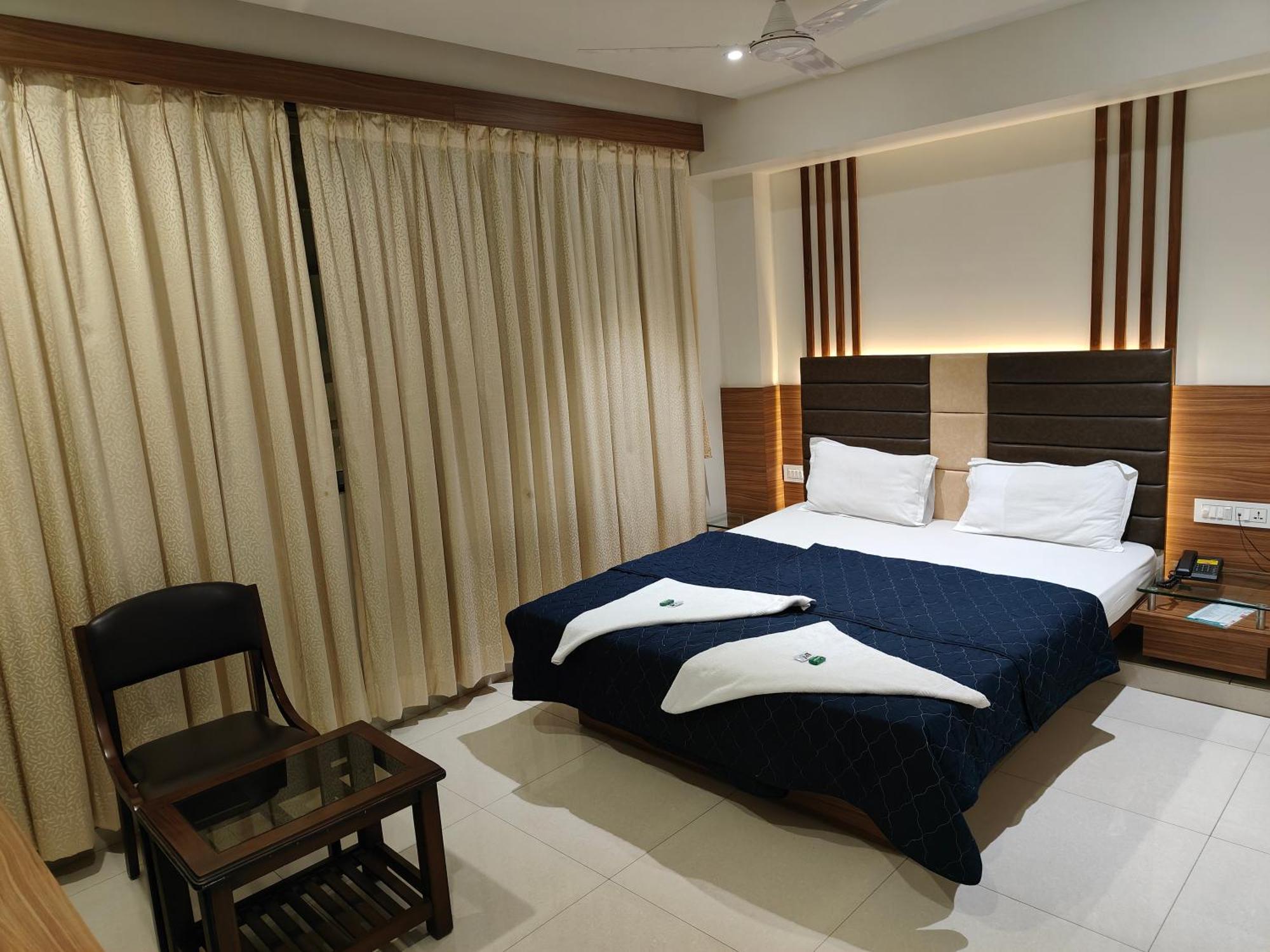 Hotel Sahyog&Rooms Surat Eksteriør bilde