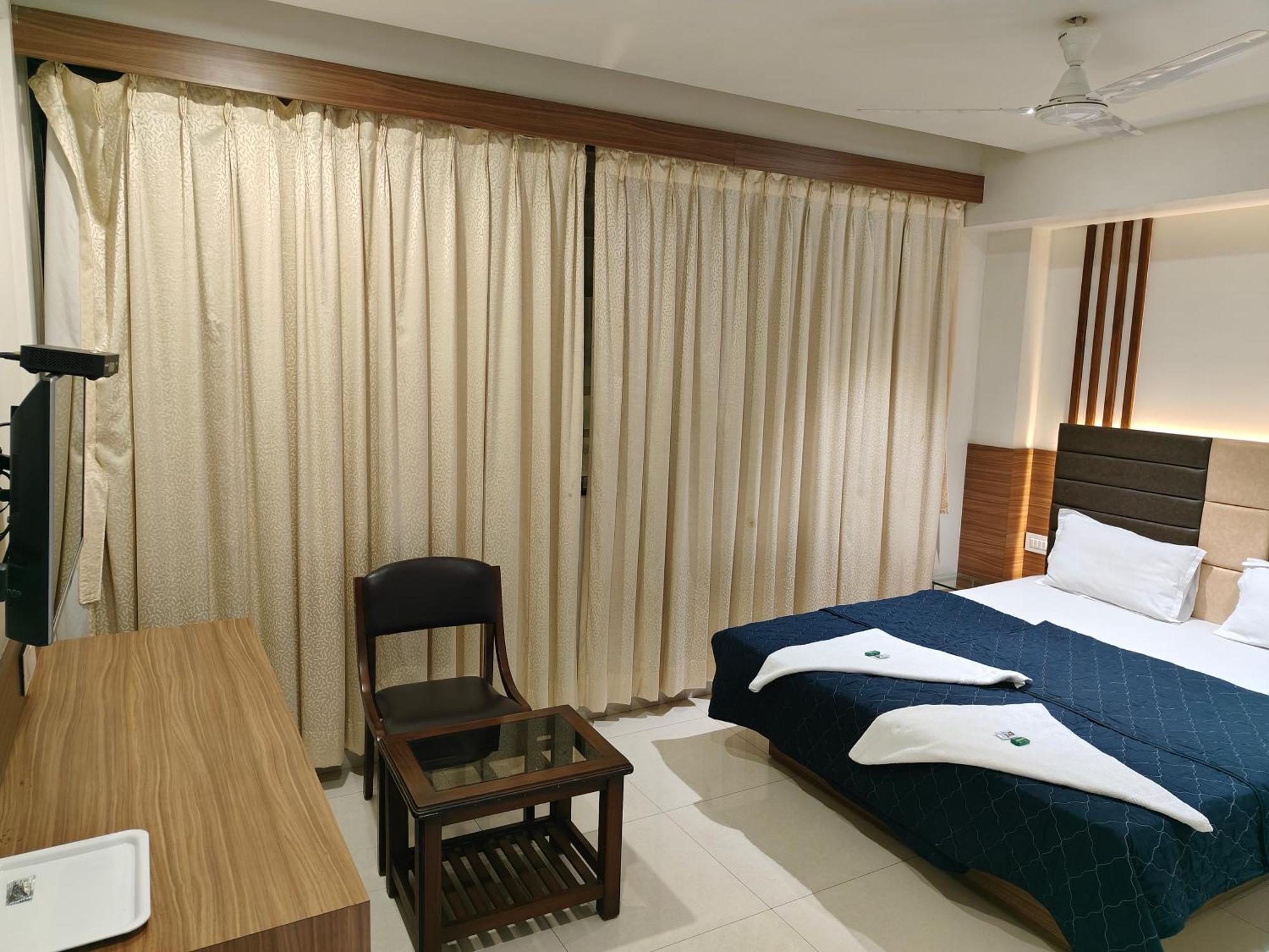 Hotel Sahyog&Rooms Surat Eksteriør bilde